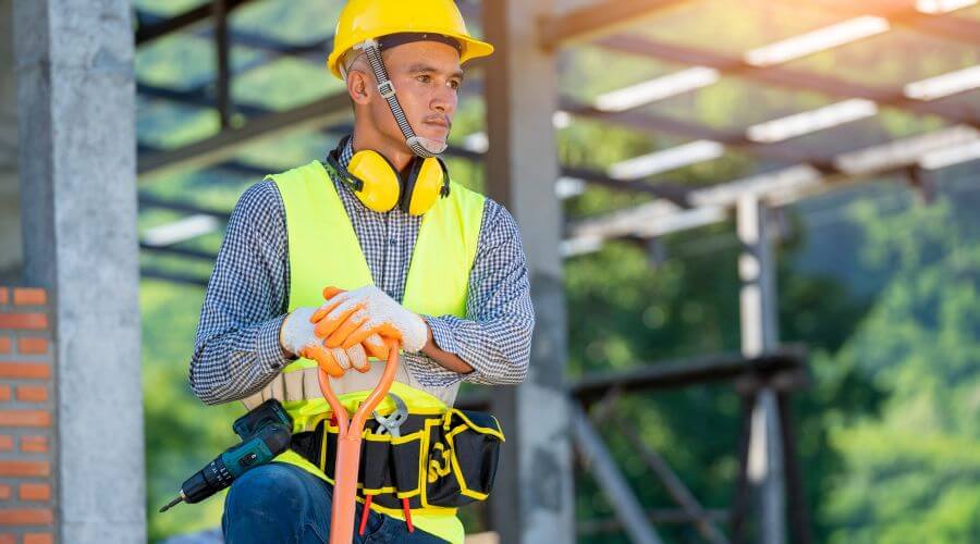 Professional gutter cleaning in Chaplin, KY